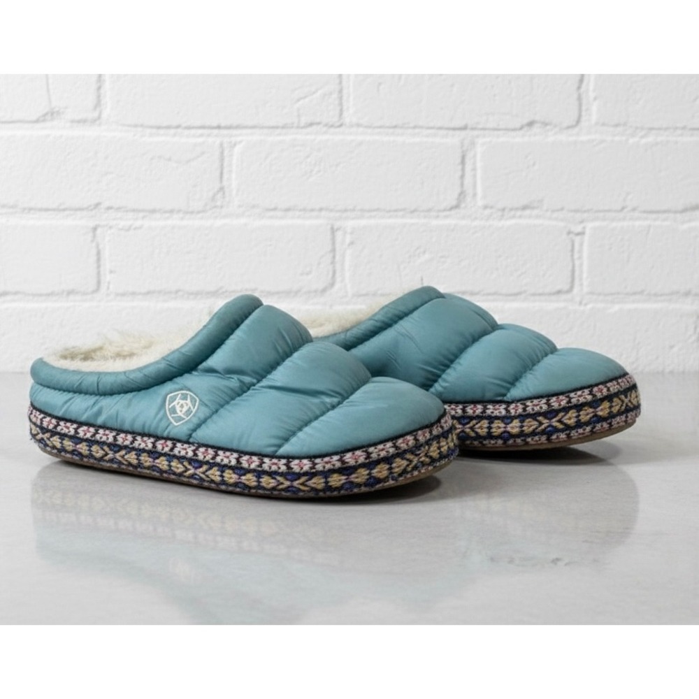 🔥Ariat Kid🚨Small Puffer Slippers Blue Quilted Fleece Lined Mules Western Aztec